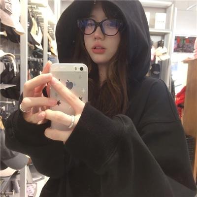 农村里飞出金凤凰